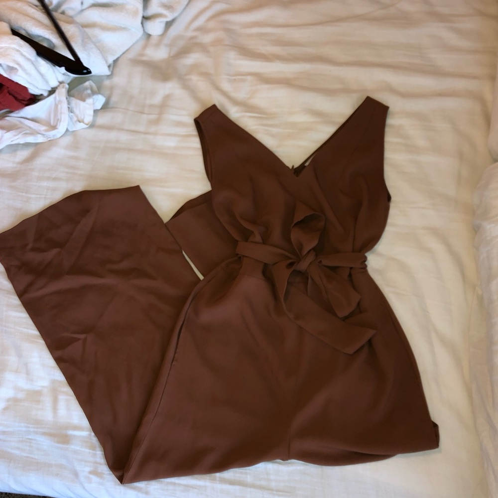 Everlane v neck jumpsuit